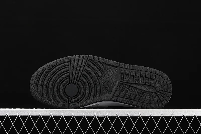 All categories Air Jordan Jordan series basketball shoes Air Jordan 1 High X version Air Jordan 1 Light Smoke Gray AJ1 Joe 1 light smoke gray 555088-126